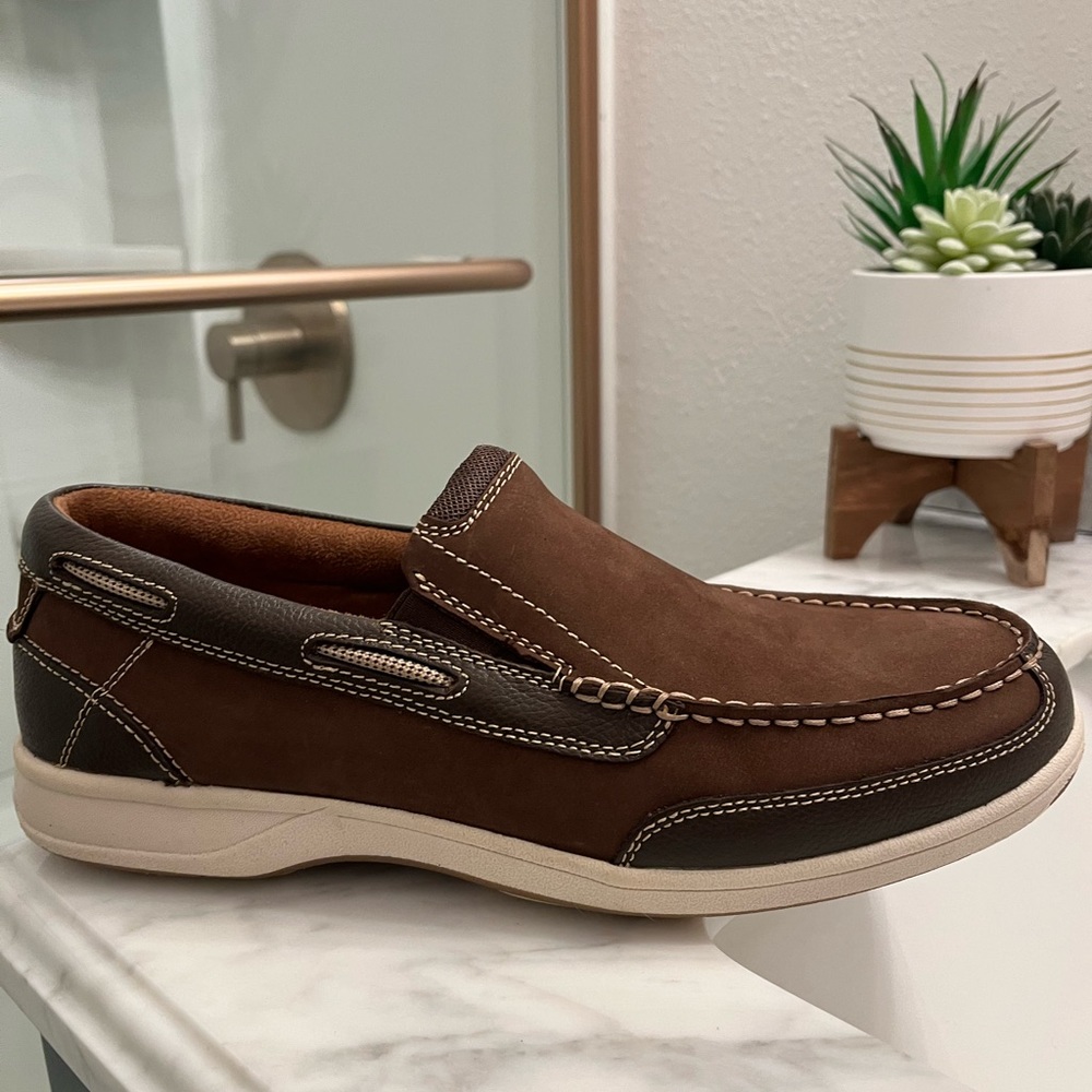 Florsheim Shoe Company men’s loafers